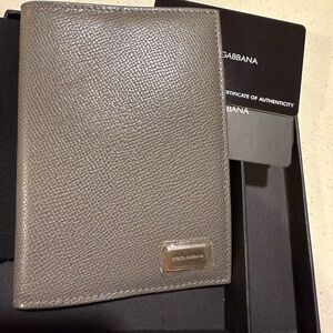 Dolce & Gabbana Textured Gray Leather Accessory